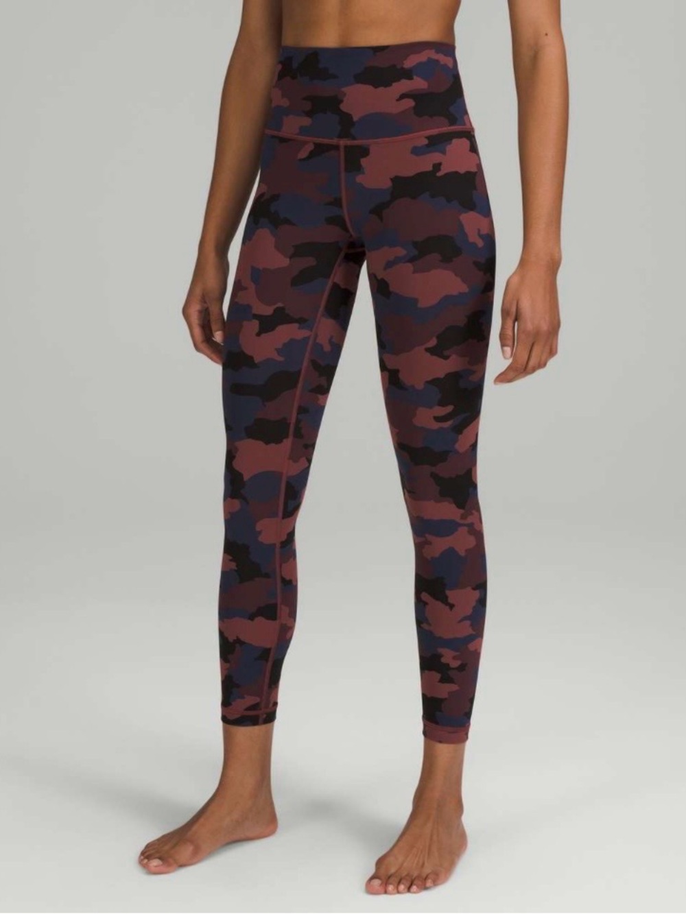 Lululemon Wunder Under High-Rise
Tight 25", Smoky Red Night Sea Camo, 10